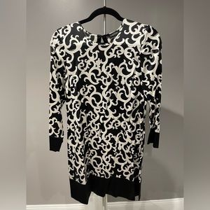 USED! Bebe Cocktail Dress Silk in Black and Silver Size small